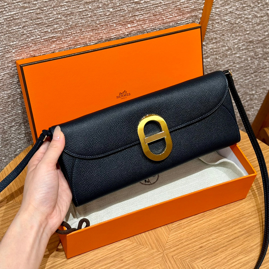 Hermès Kelly To Go Wallet - Black Epsom Leather with Gold Hardware