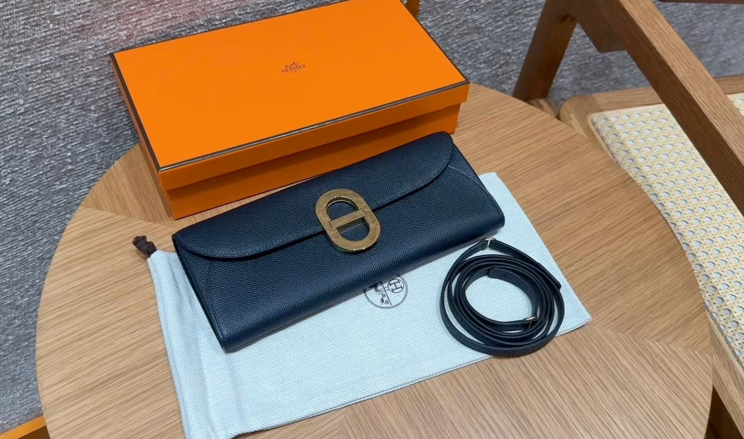 Hermès In-the-Loop Phone To Go Pouch - Navy Blue Leather with Gold Hardware