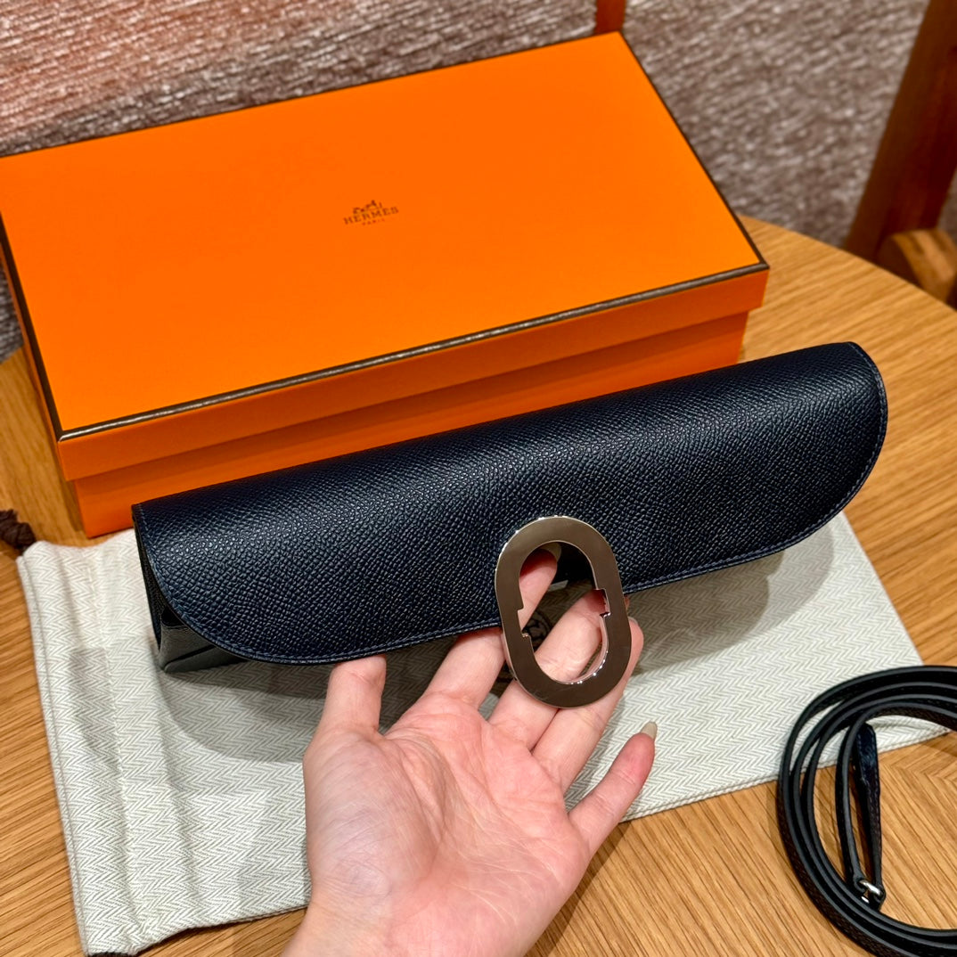 Hermes Black Epsom Leather In-the-Loop Phone To Go Wallet Clutch with Strap