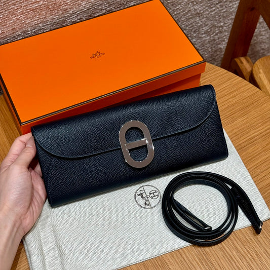 Hermes Black Epsom Leather In-the-Loop Phone To Go Wallet Clutch with Strap