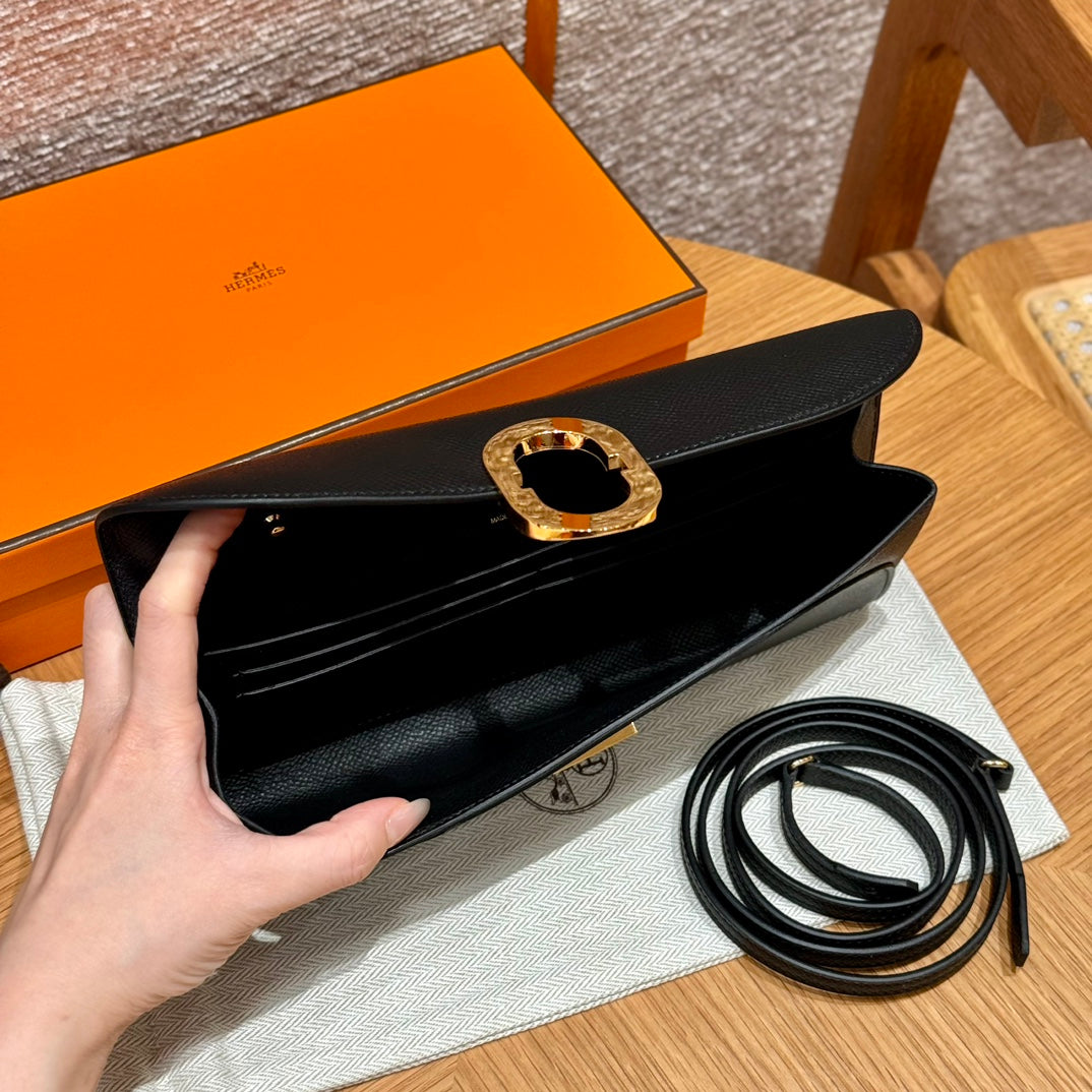 Hermès Black Leather O'Maillon Clutch Bag with Detachable Shoulder Strap