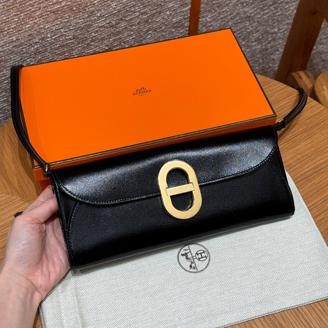 Hermès Kelly To Go Wallet - Black Epsom Leather with Gold Hardware