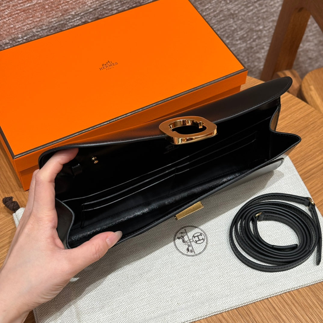 Hermès Kelly To Go Wallet - Black Epsom Leather with Gold Hardware