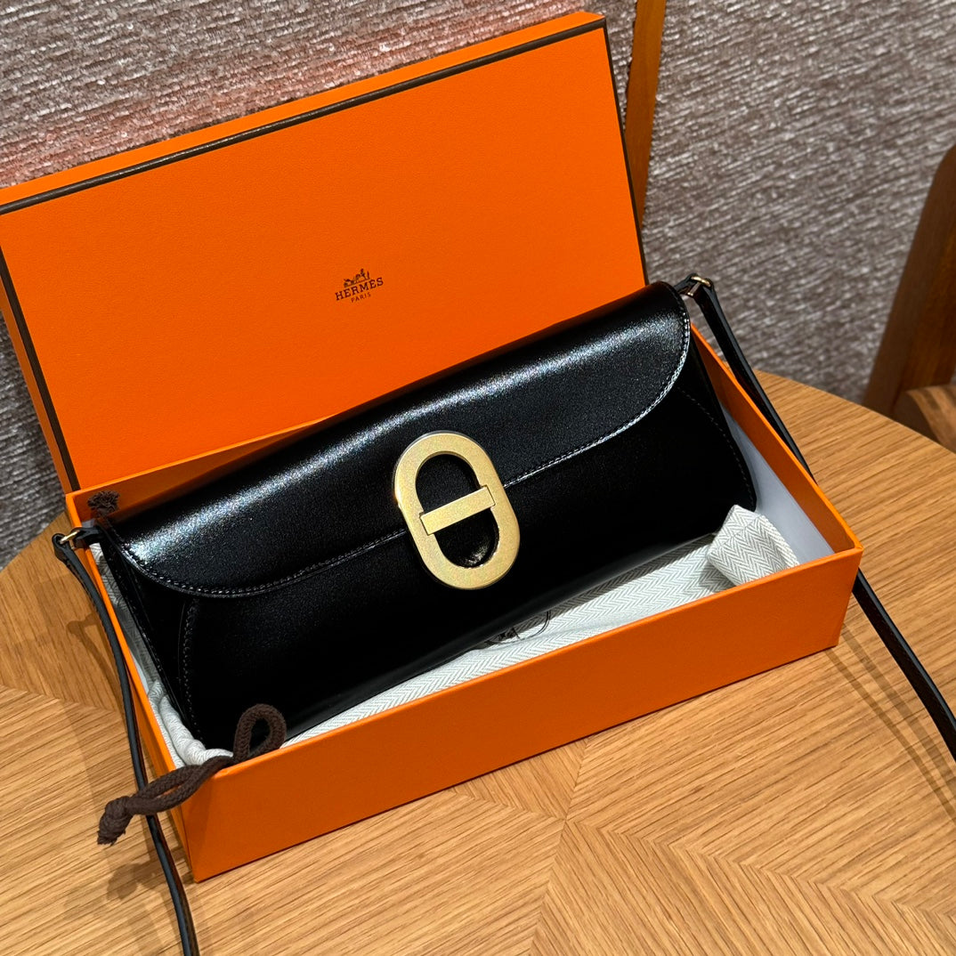 Hermès Kelly To Go Wallet - Black Epsom Leather with Gold Hardware