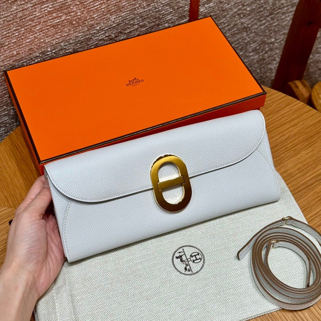 Hermès White Leather Clutch Bag with Gold-Tone Hardware and Detachable Strap