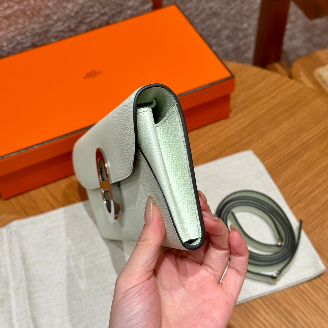 Hermès In-the-Loop Phone Pouch - Vert Fizz Epsom Leather with Palladium Hardware