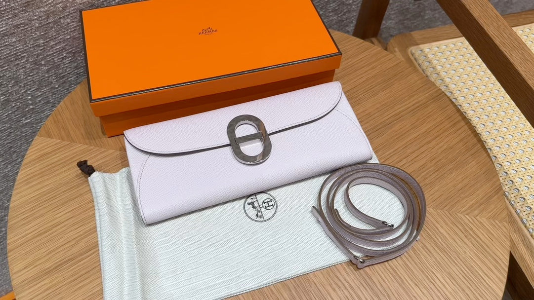 Hermès Roulis Wallet to Slim White Leather with Silver Hardware