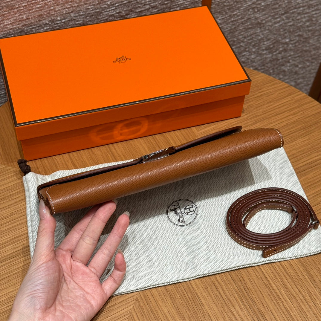 Hermès H d'Ancre Leather Clutch with Detachable Strap - Gold Brown