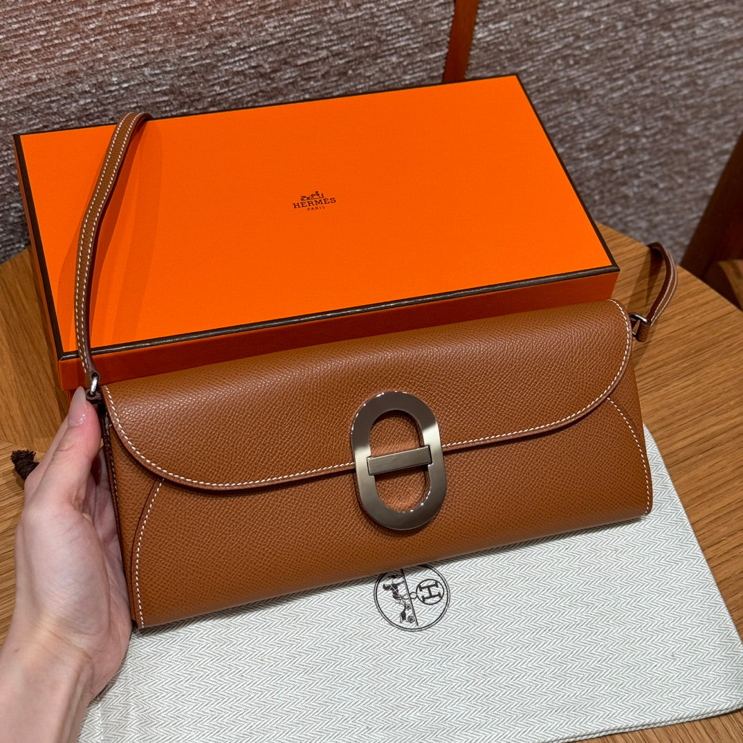 Hermès Kelly To Go Wallet Gold Epsom Leather with Palladium Hardware