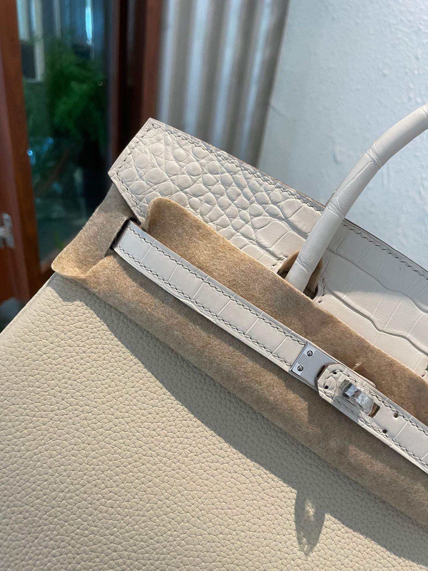 Women's Luxury Cream Leather Top-Handle Handbag with Exotic Embossed Detail