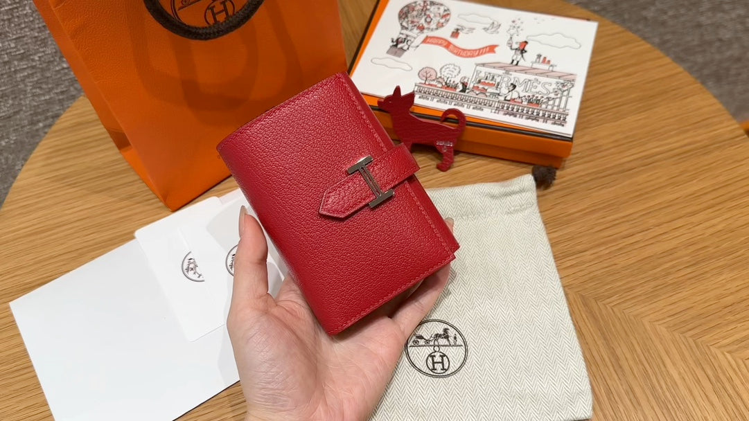 Hermès Bearn Compact Wallet in Red Epsom Leather with Silver Hardware