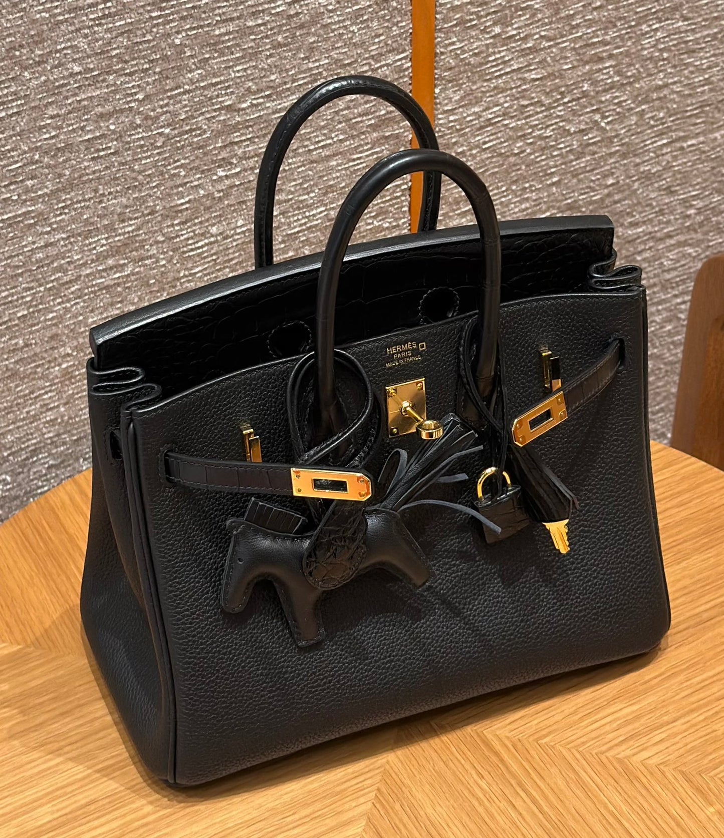 Hermès Birkin 25 Black Togo Leather Gold Hardware with Pegasus Charm