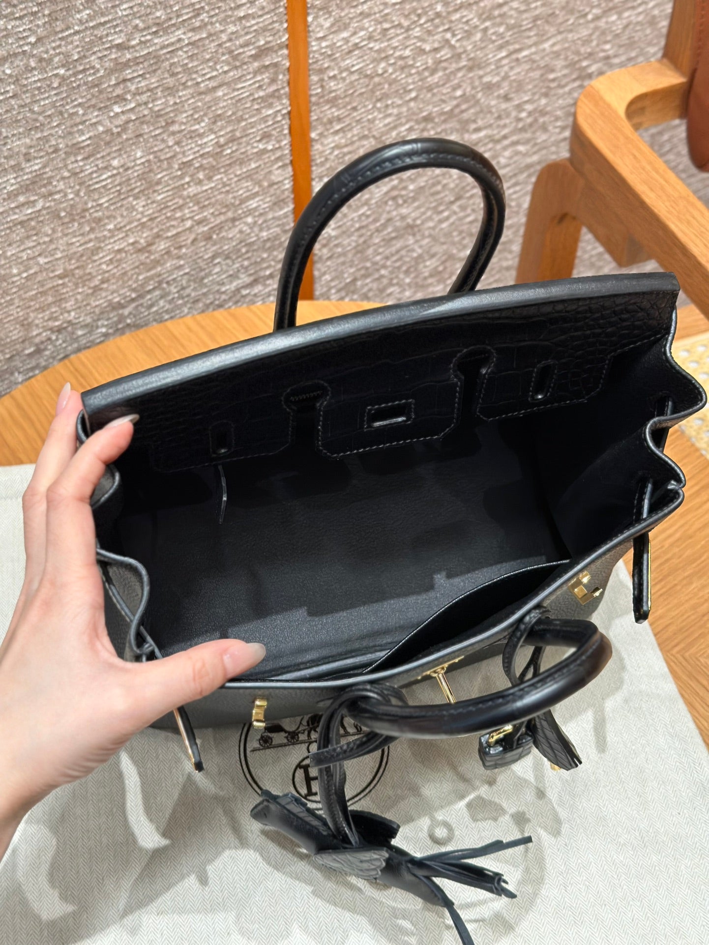 Hermès Birkin 25 Black Togo Leather Gold Hardware with Pegasus Charm