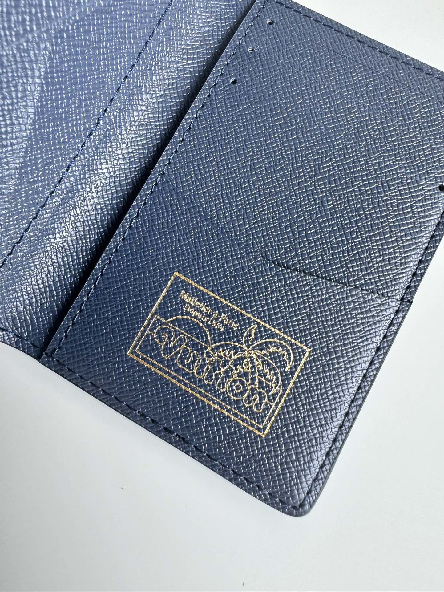 Louis Vuitton Limited Edition Tropical Surf Monogram Passport Cover