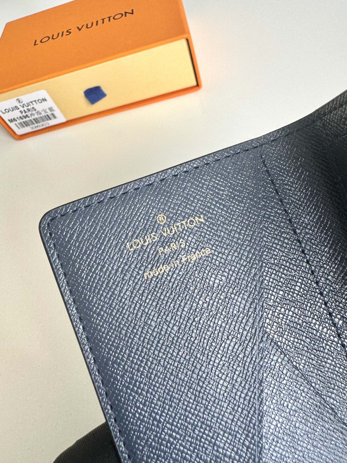 Louis Vuitton Limited Edition Tropical Surf Monogram Passport Cover