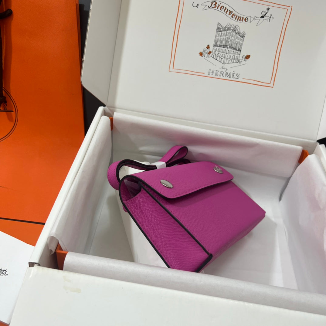 Hermès Constance Slim Wallet in Pink Epsom Leather with Silver Hardware