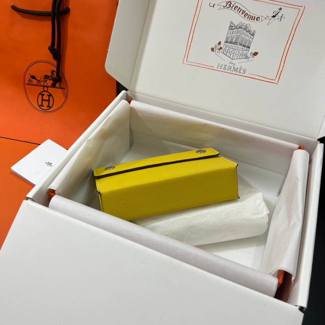 Hermès Kelly To Go Wallet - Lime Epsom Leather with Silver Hardware