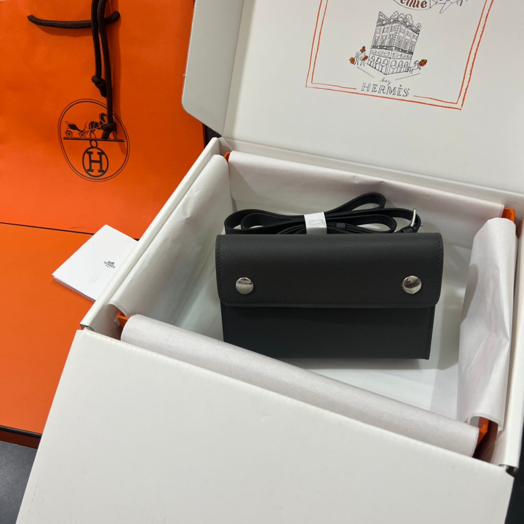 Hermès Gray Leather Crossbody Wallet Bag with Clou de Selle Snaps