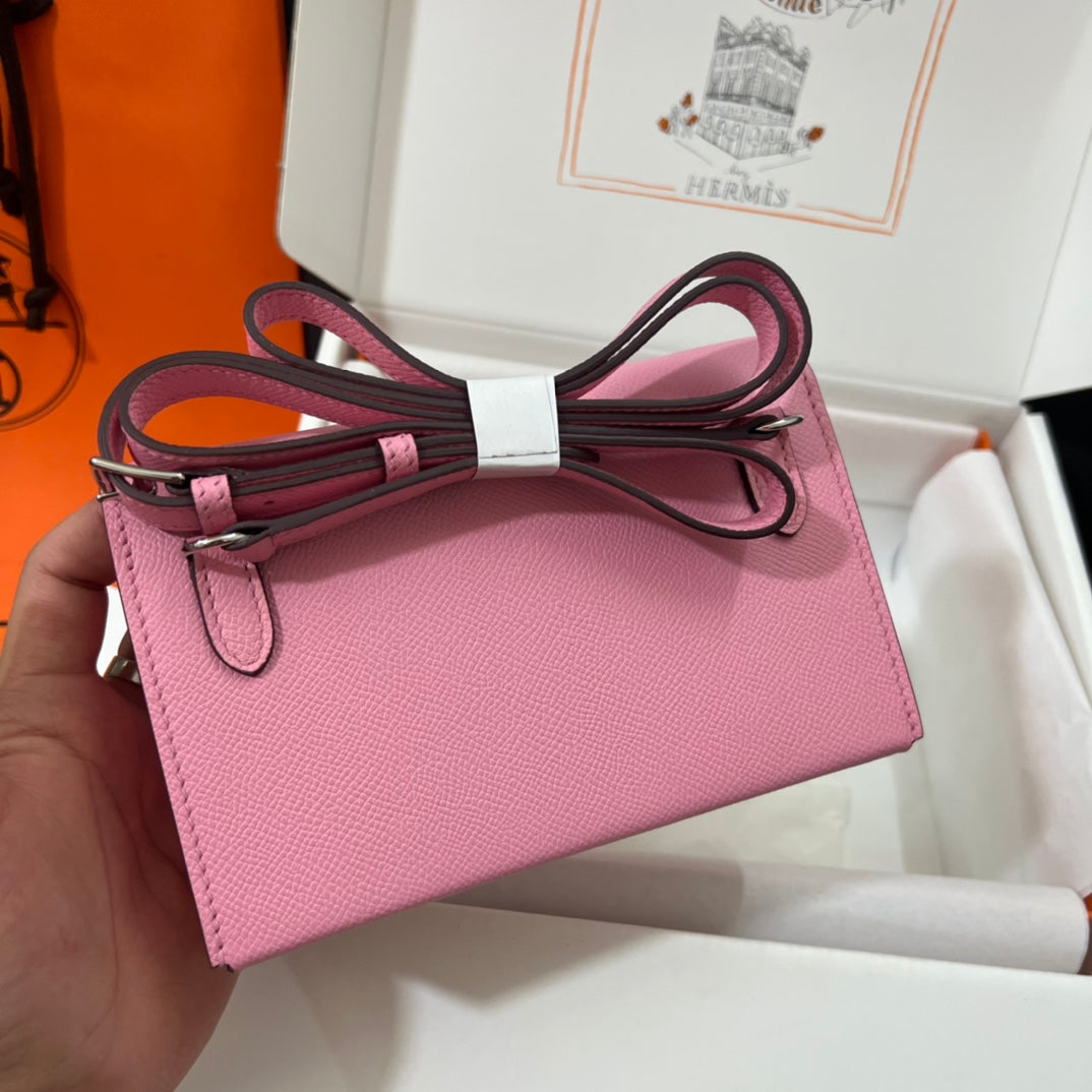 Hermès Constance Slim Wallet in Pink Leather with Palladium Hardware