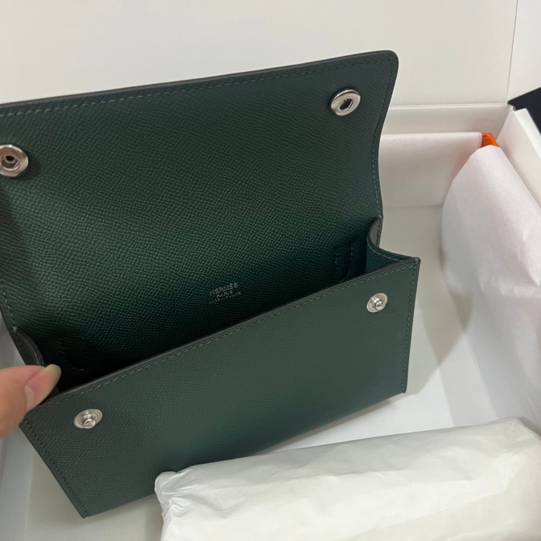 Hermès Click 12 Wallet in Deep Green Leather with Silver-Tone Hardware