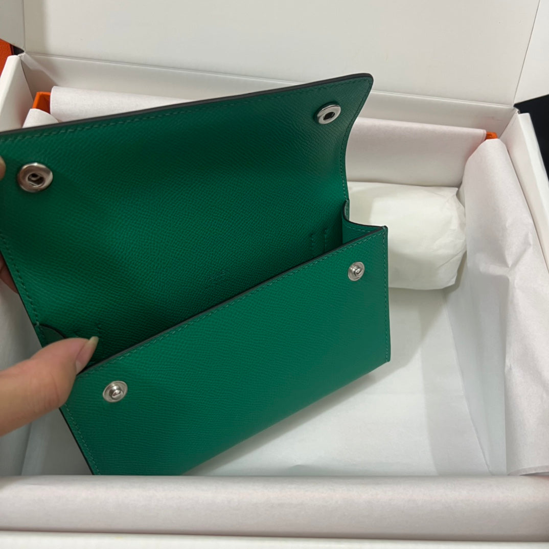 Hermès Mini Convoyeur Green Leather Crossbody Bag with Palladium Hardware