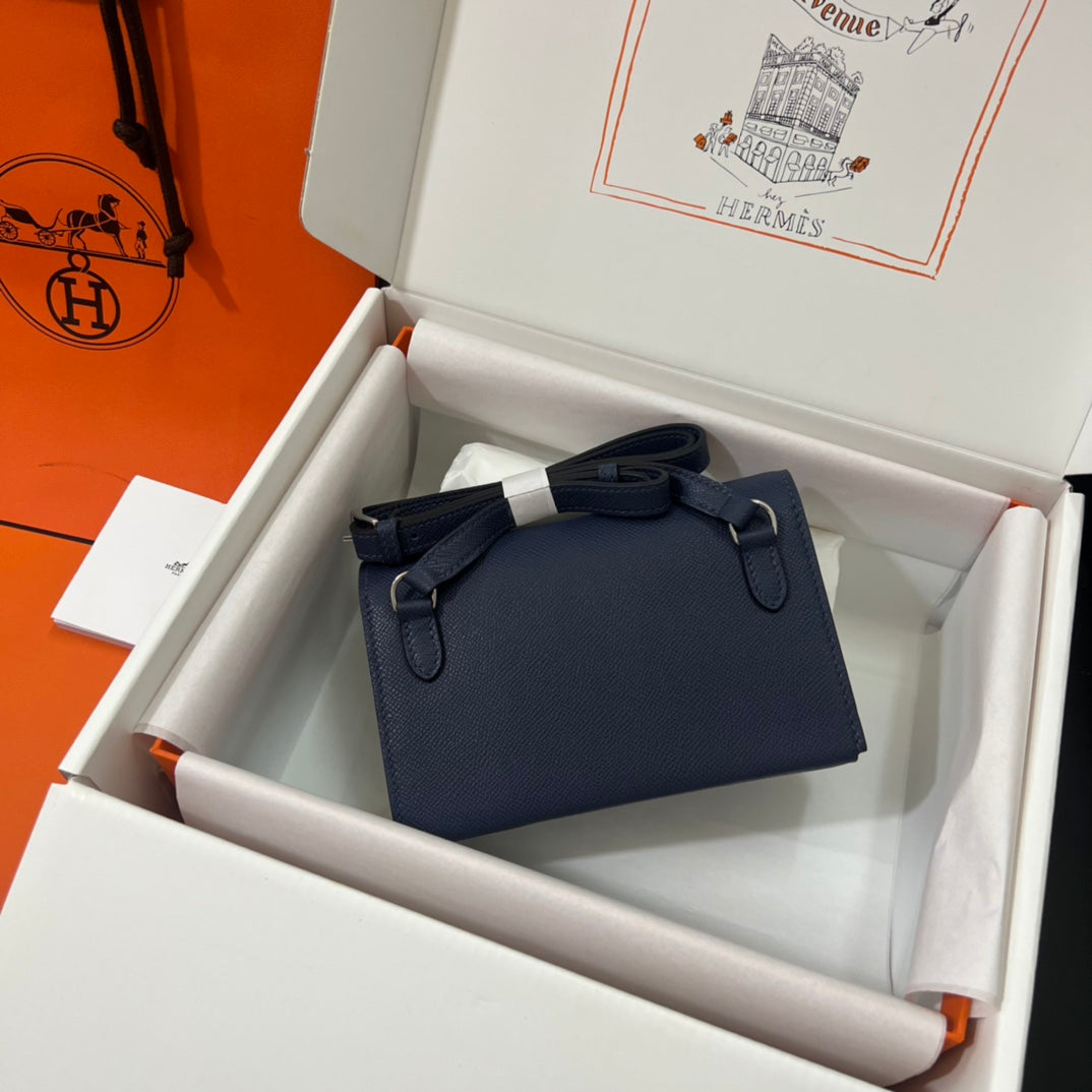 Hermès Click 16 Wallet with Strap - Epsom Leather - Bleu Nuit