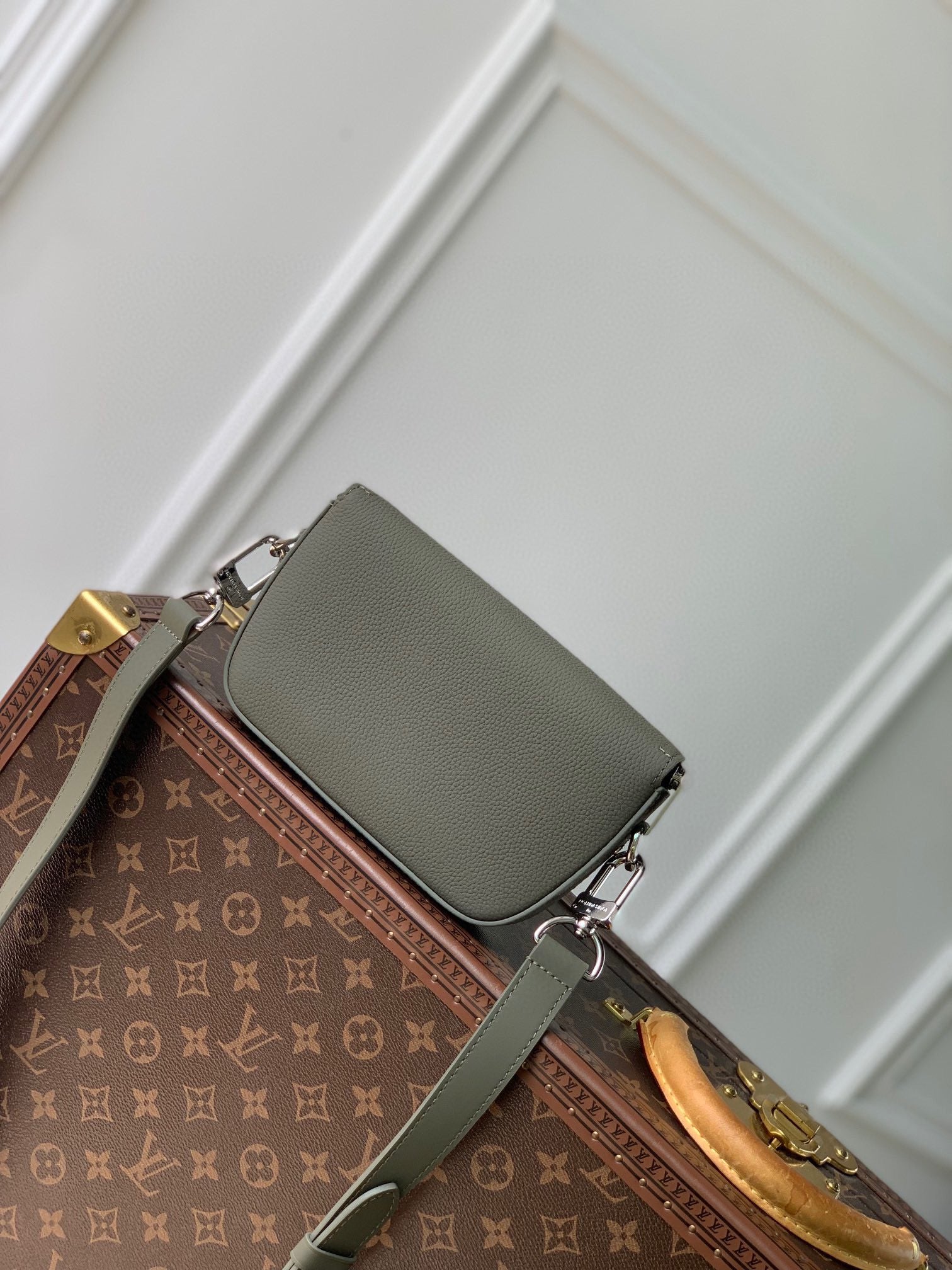 Louis Vuitton Fastline Messenger Bag - Khaki Aerogram Leather