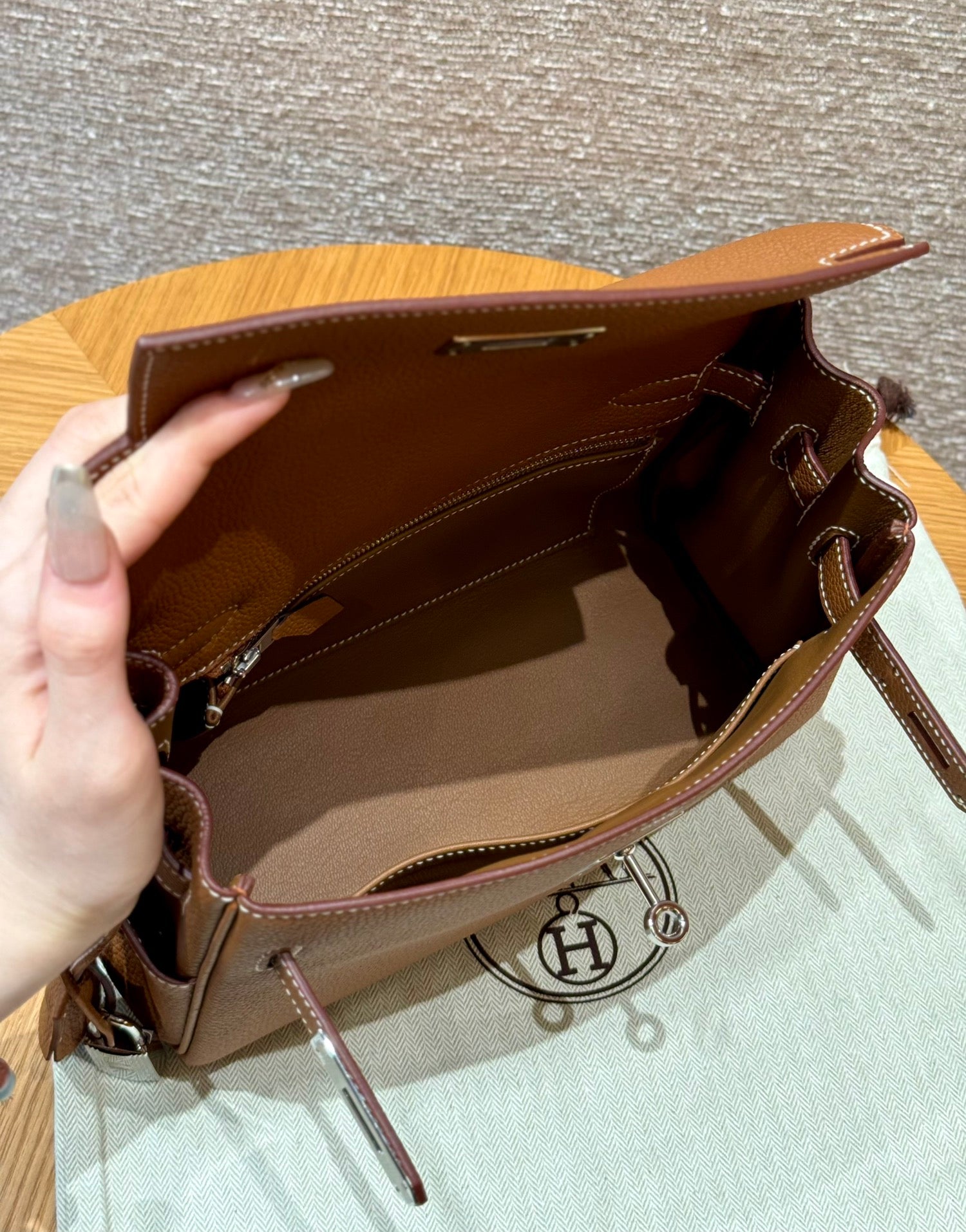 Luxury Tan Leather Messenger Bag - Classic Flap Design with Silver Hardware