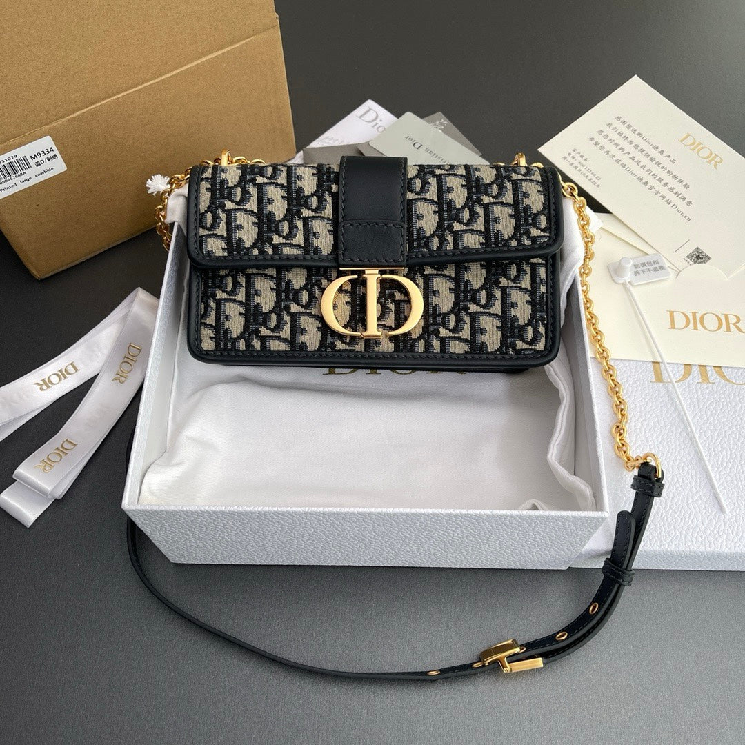 Dior 30 Montaigne East-West Bag with Chain Blue Dior Oblique Jacquard