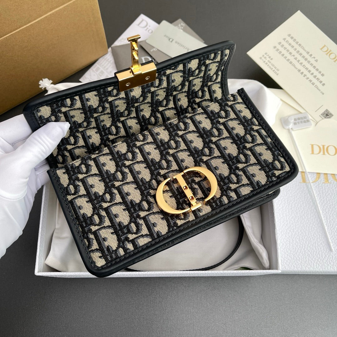 Dior 30 Montaigne East-West Bag with Chain Blue Dior Oblique Jacquard