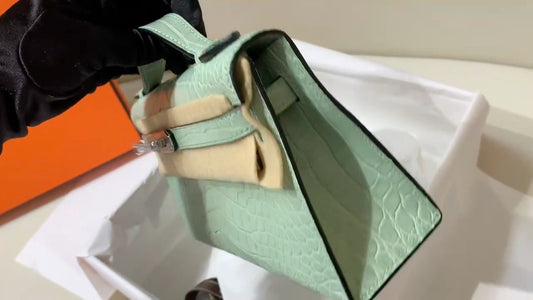 Hermès Kelly Doll Bag Vert Criquet Epsom Leather Palladium Hardware - Limited Edition Mint Green Handbag