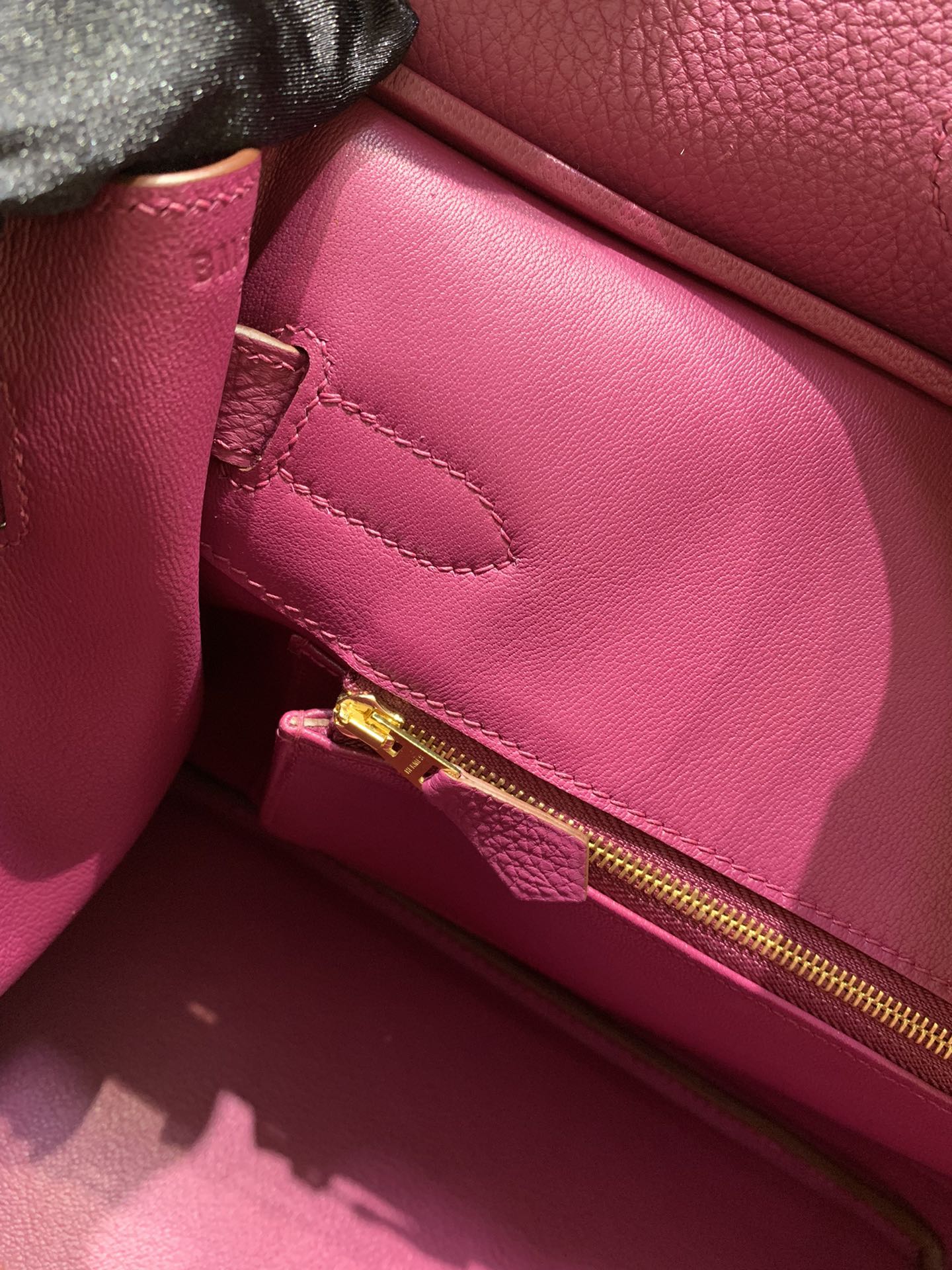 Vibrant Magenta Fuchsia Leather Top Handle Handbag with Gold-Tone Hardware