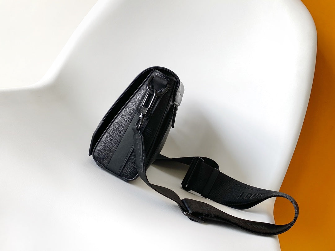 Louis Vuitton S-Lock Messenger Crossbody Bag - Matte Black Taiga Leather