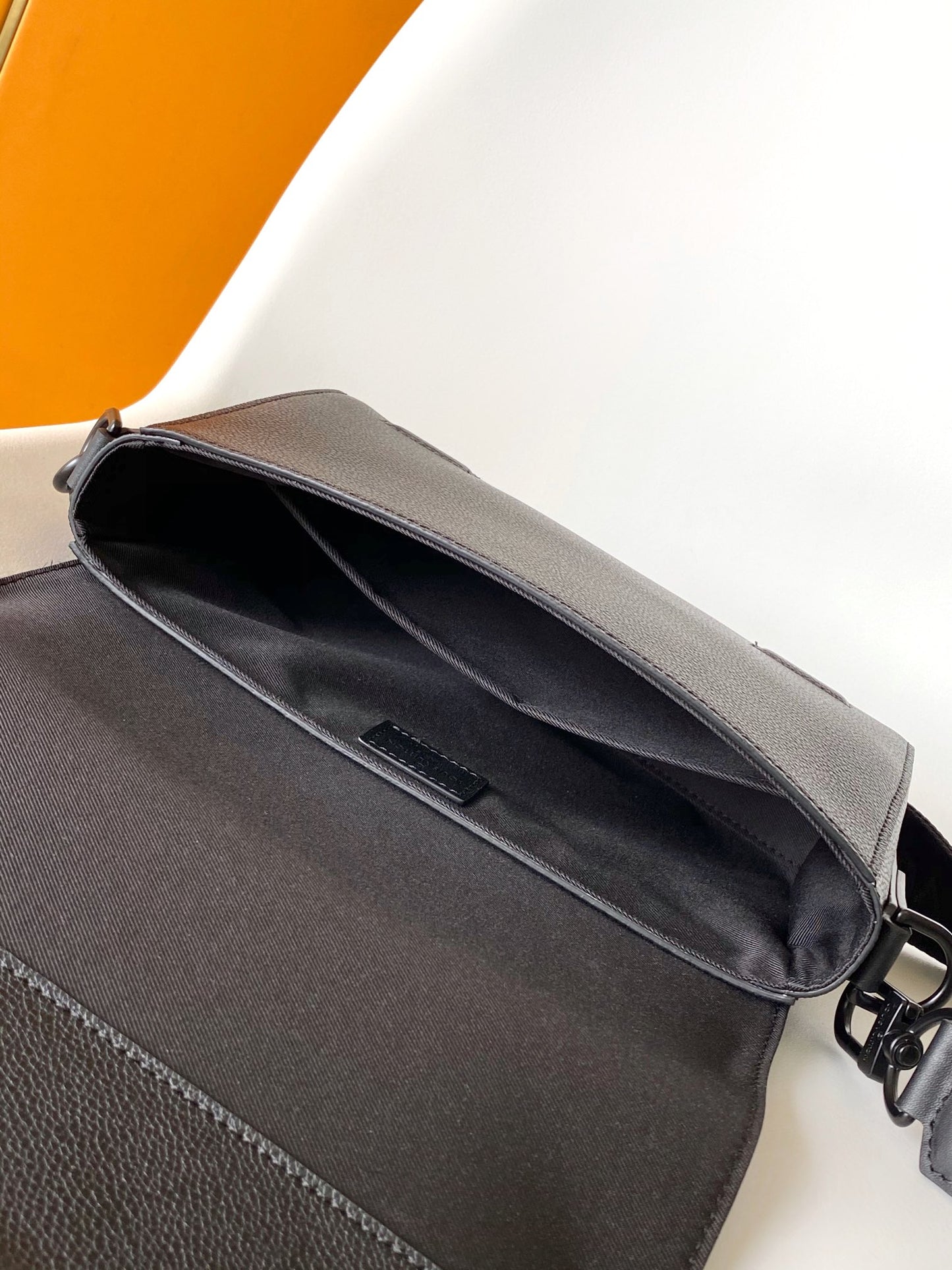 Louis Vuitton S-Lock Messenger Crossbody Bag - Matte Black Taiga Leather
