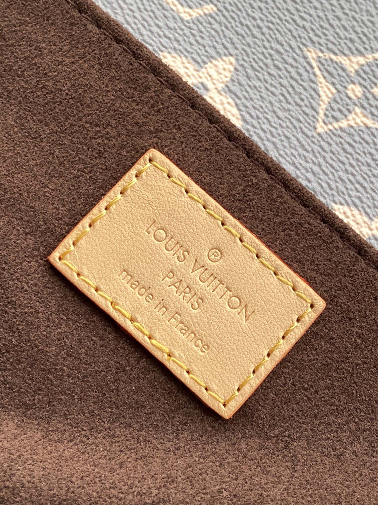 Louis Vuitton Pochette Métis Monogram Empreinte Leather Bag - Grey
