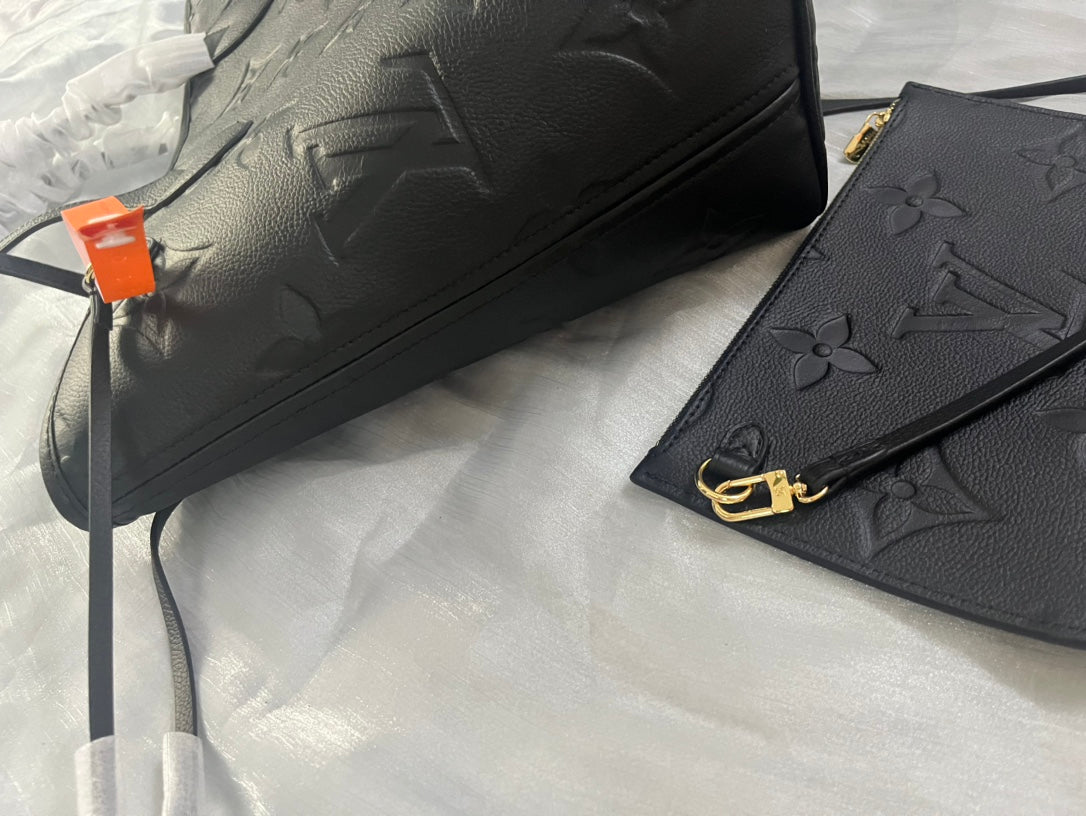 Louis Vuitton Neverfull MM Monogram Empreinte Leather Tote Bag - Noir