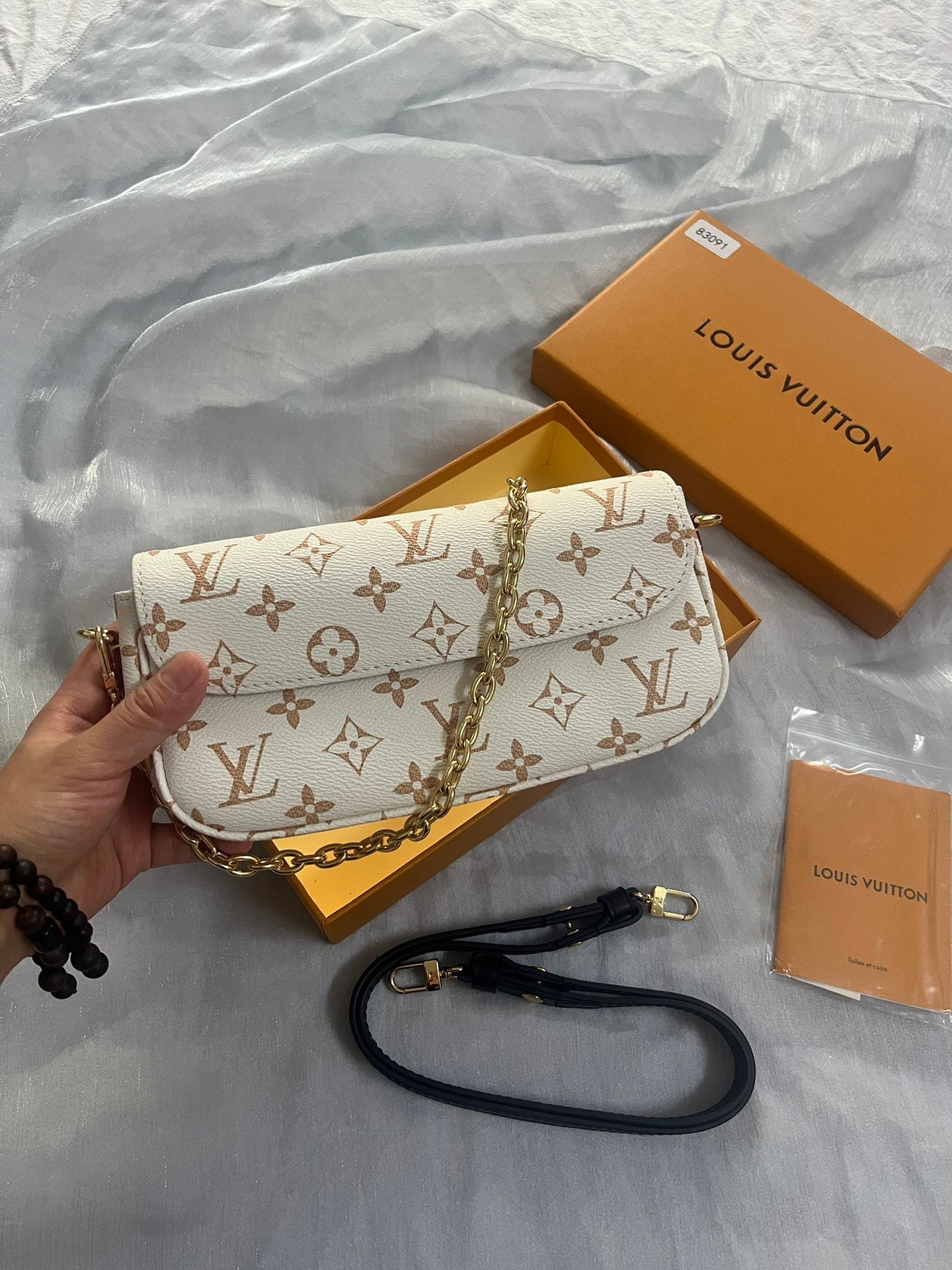 Louis Vuitton Monogram Empreinte Pochette Metis East West - Cream/Beige Leather
