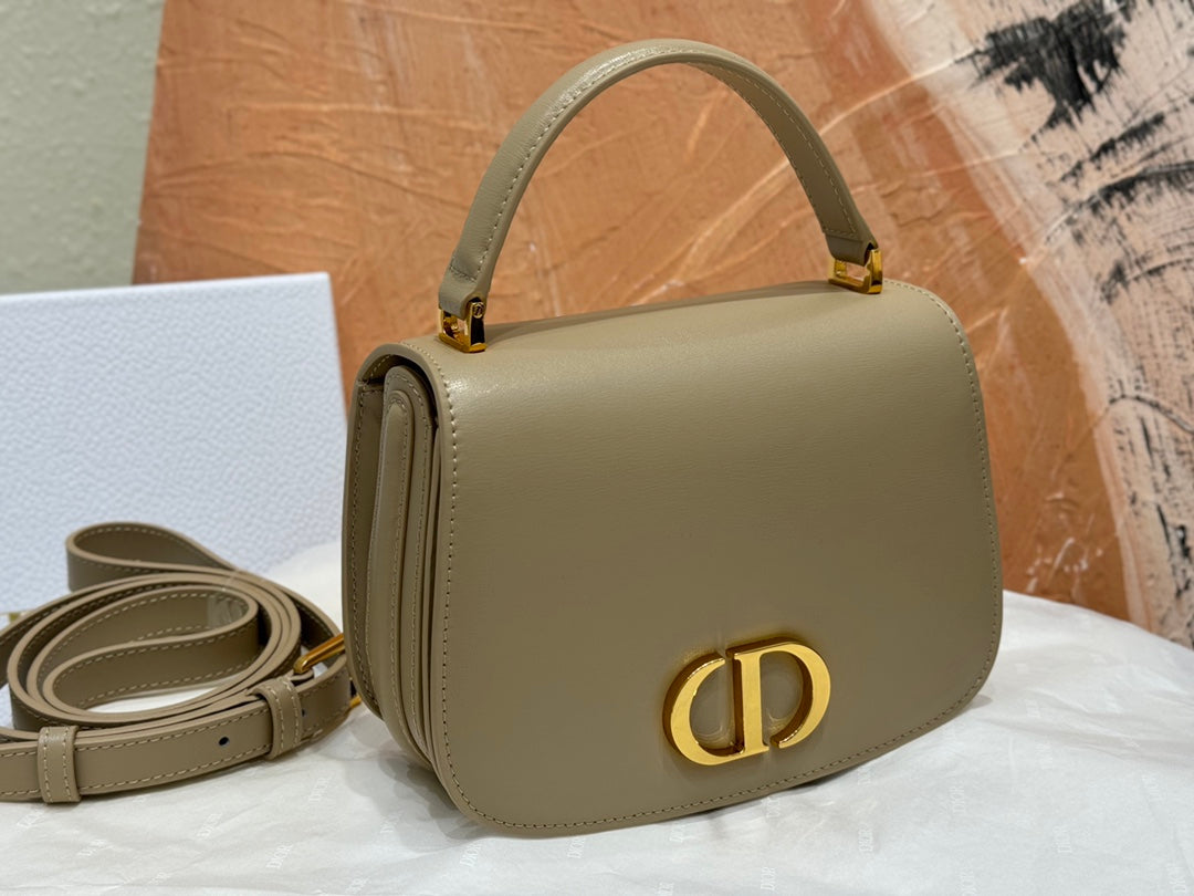 Christian Dior Bobby East-West Bag with Top Handle - Beige Calfskin Leather