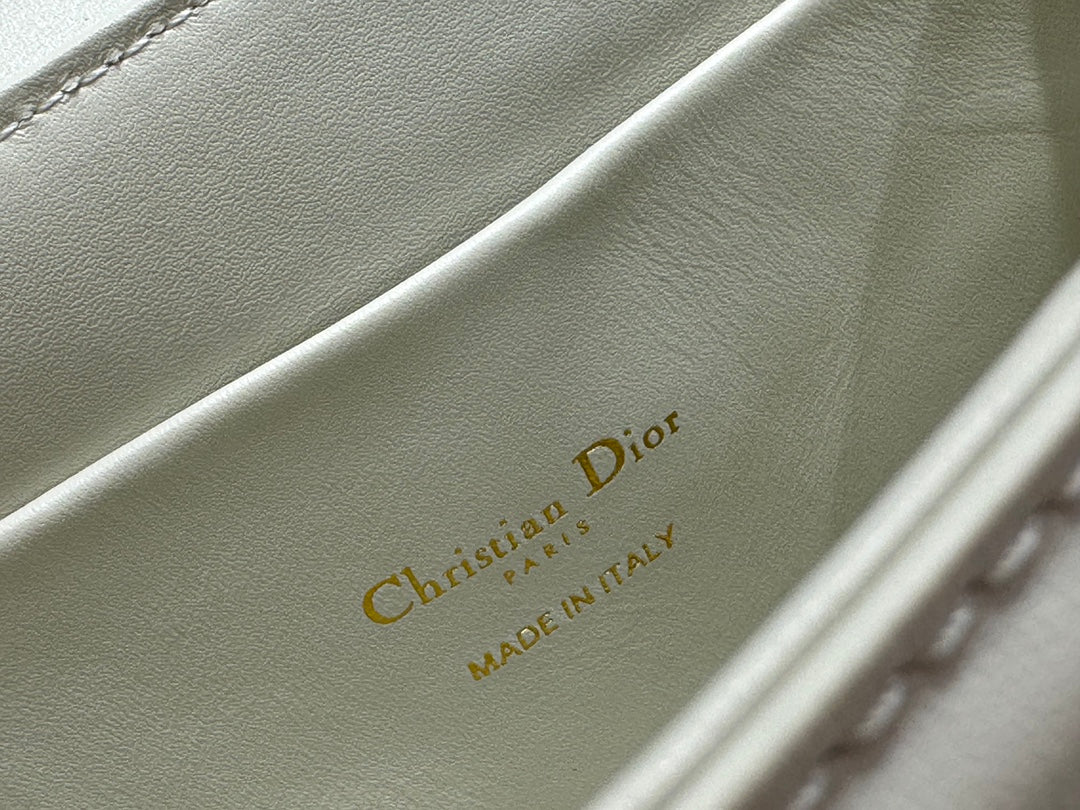Christian Dior 30 Montaigne Bag with Top Handle - Latte Box Calfskin