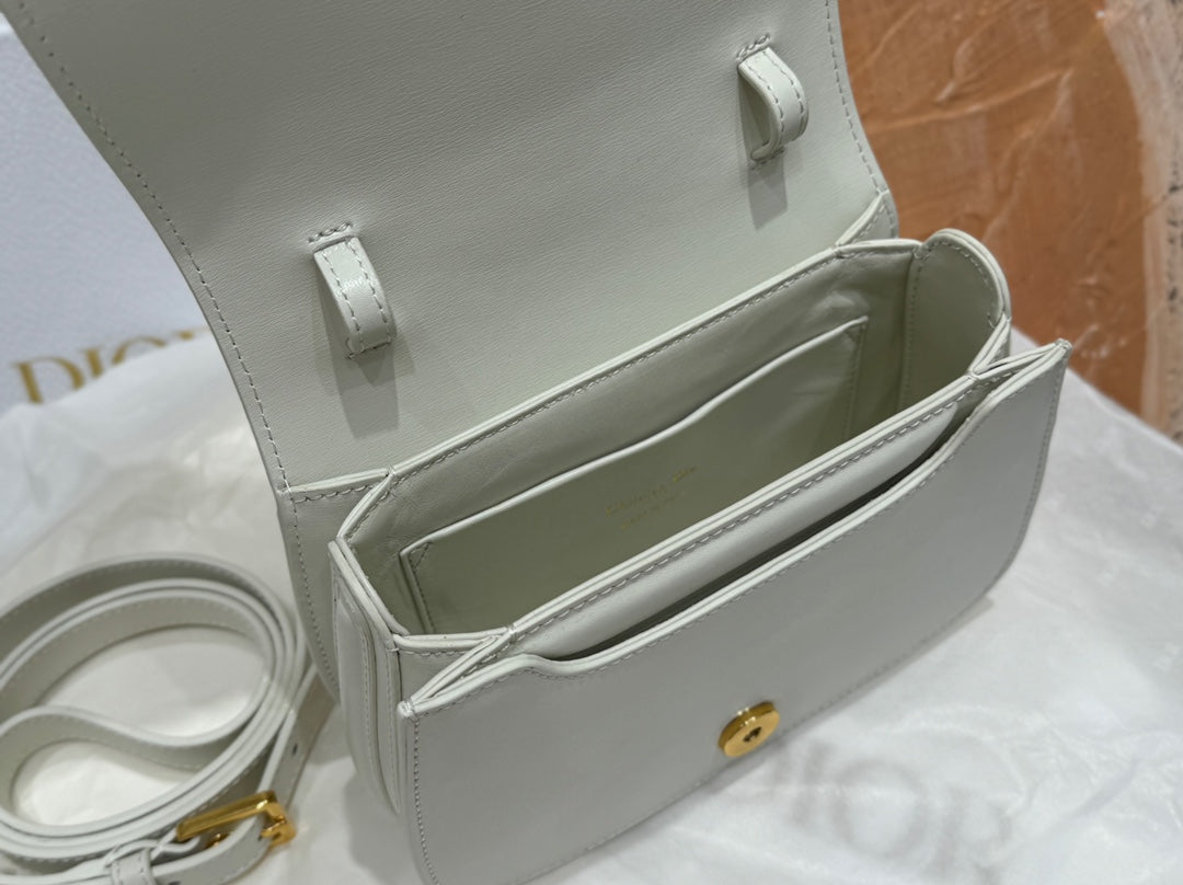 Christian Dior 30 Montaigne Bag with Top Handle - Latte Box Calfskin