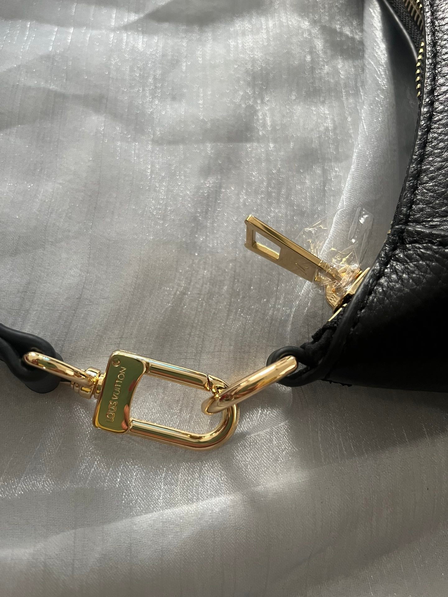 Louis Vuitton Bagatelle Hobo Bag - Monogram Empreinte Leather - Black