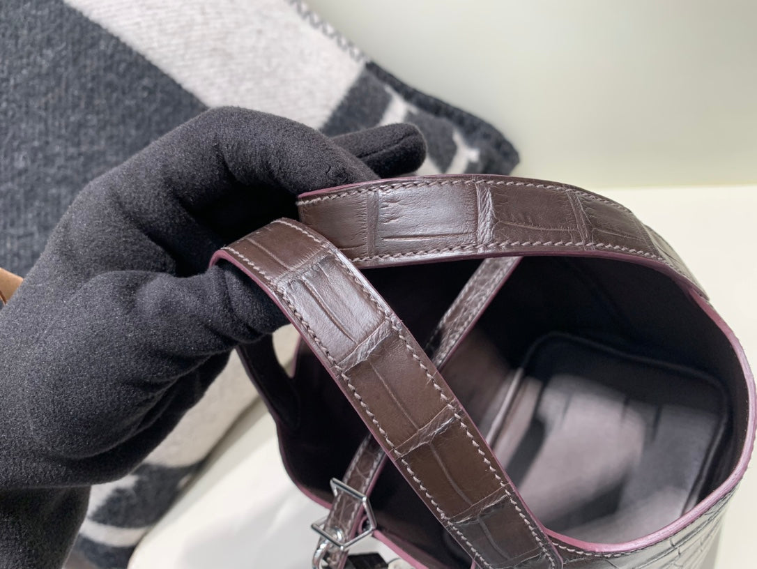 Luxury Small Brown Crocodile-Embossed Leather Bucket Bag with Lock and Key