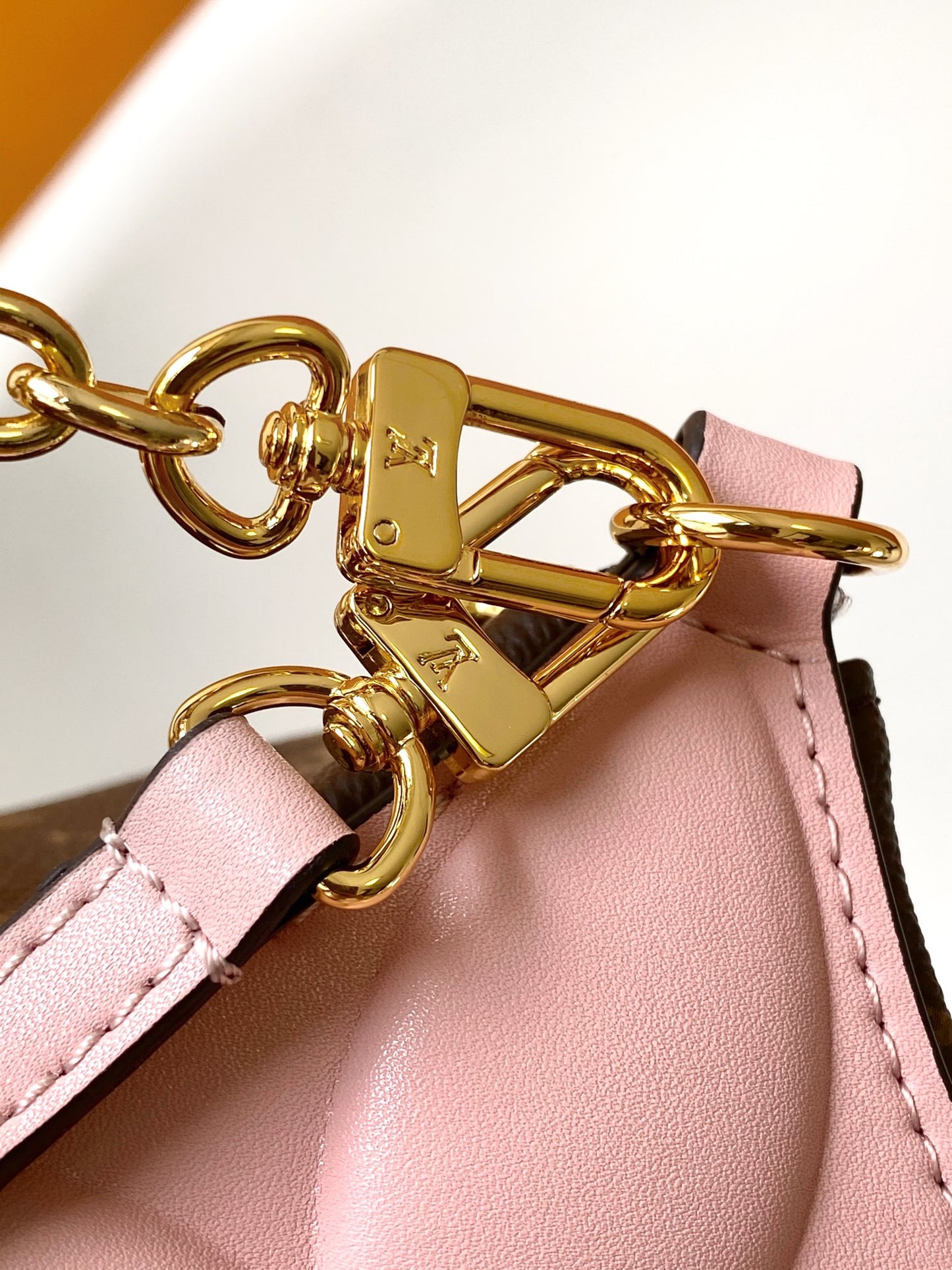 Louis Vuitton Monogram Star Shoulder Bag - Brown & Pink