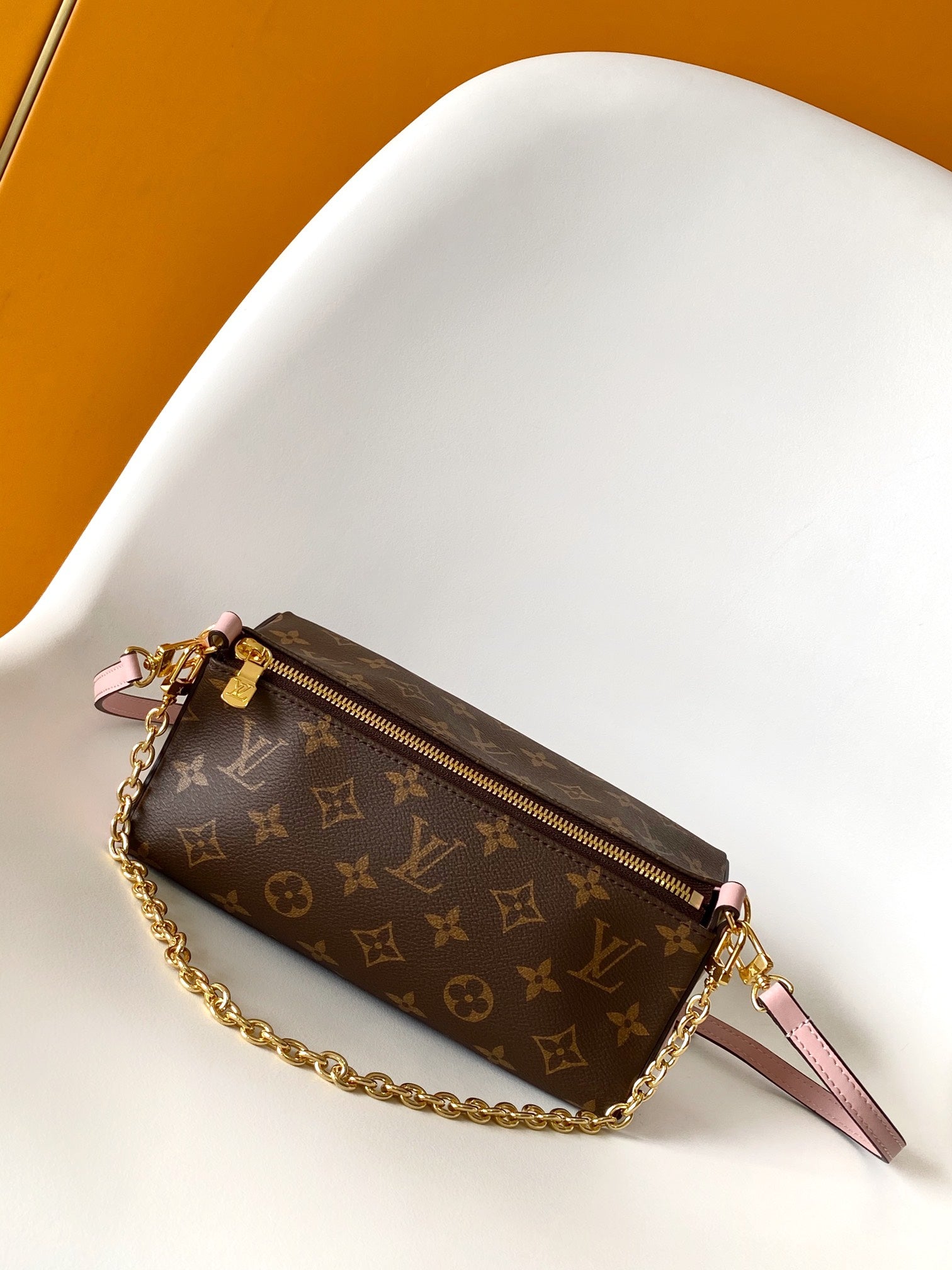 Louis Vuitton Monogram Star Shoulder Bag - Brown & Pink