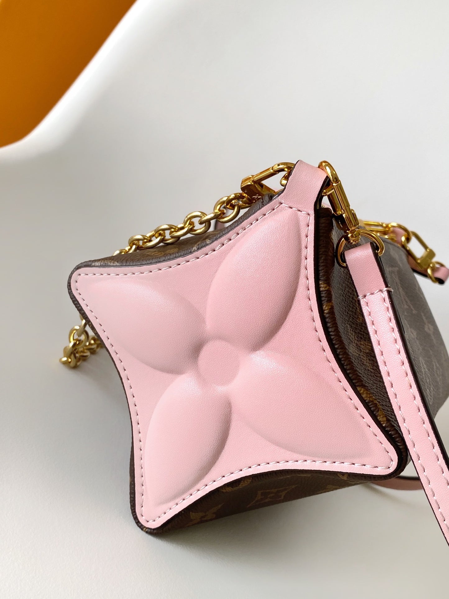 Louis Vuitton Monogram Star Shoulder Bag - Brown & Pink
