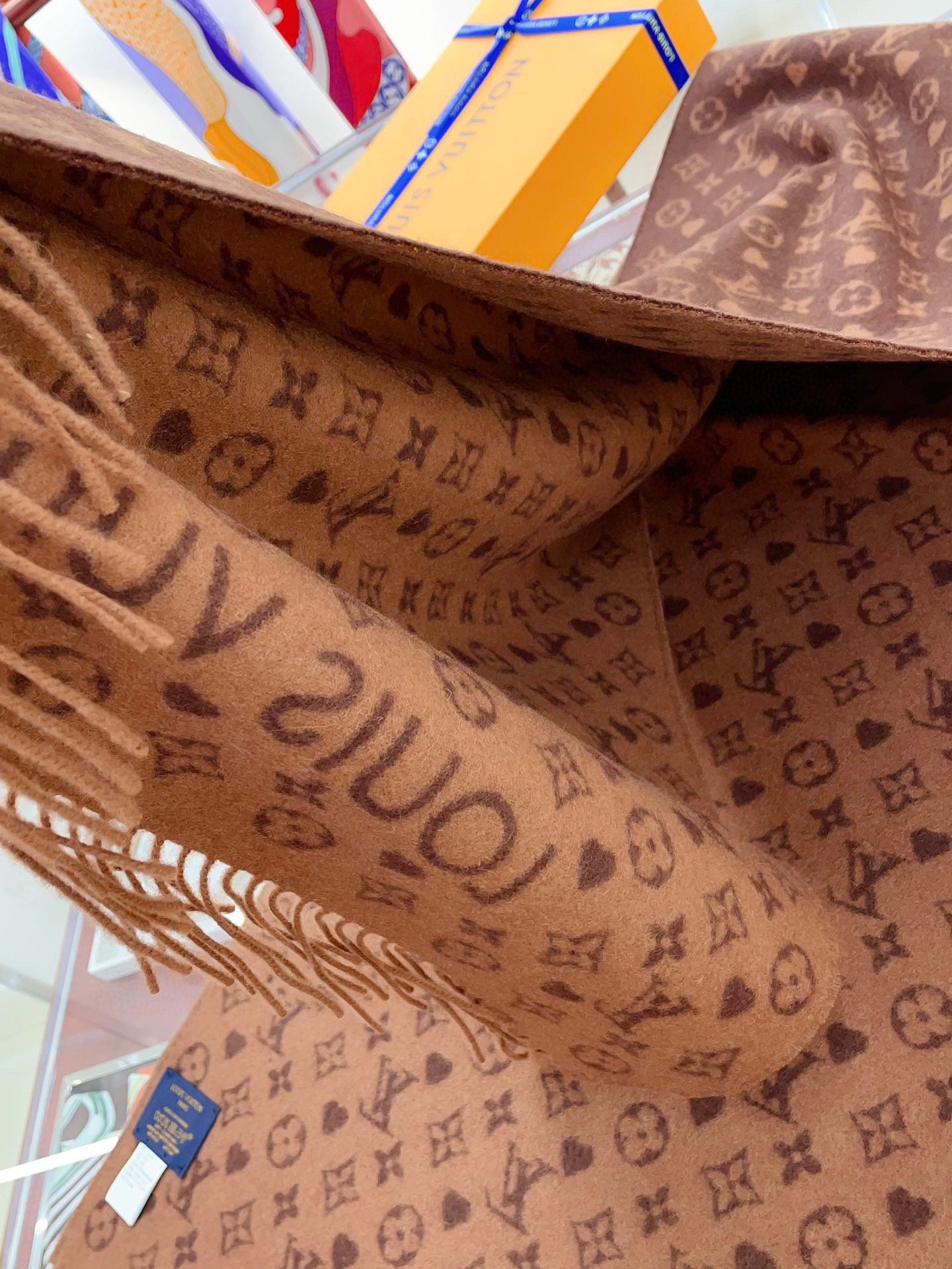 Louis Vuitton Monogram Classic Scarf in Brown Wool - Luxury Winter Accessory with Fringed Edges