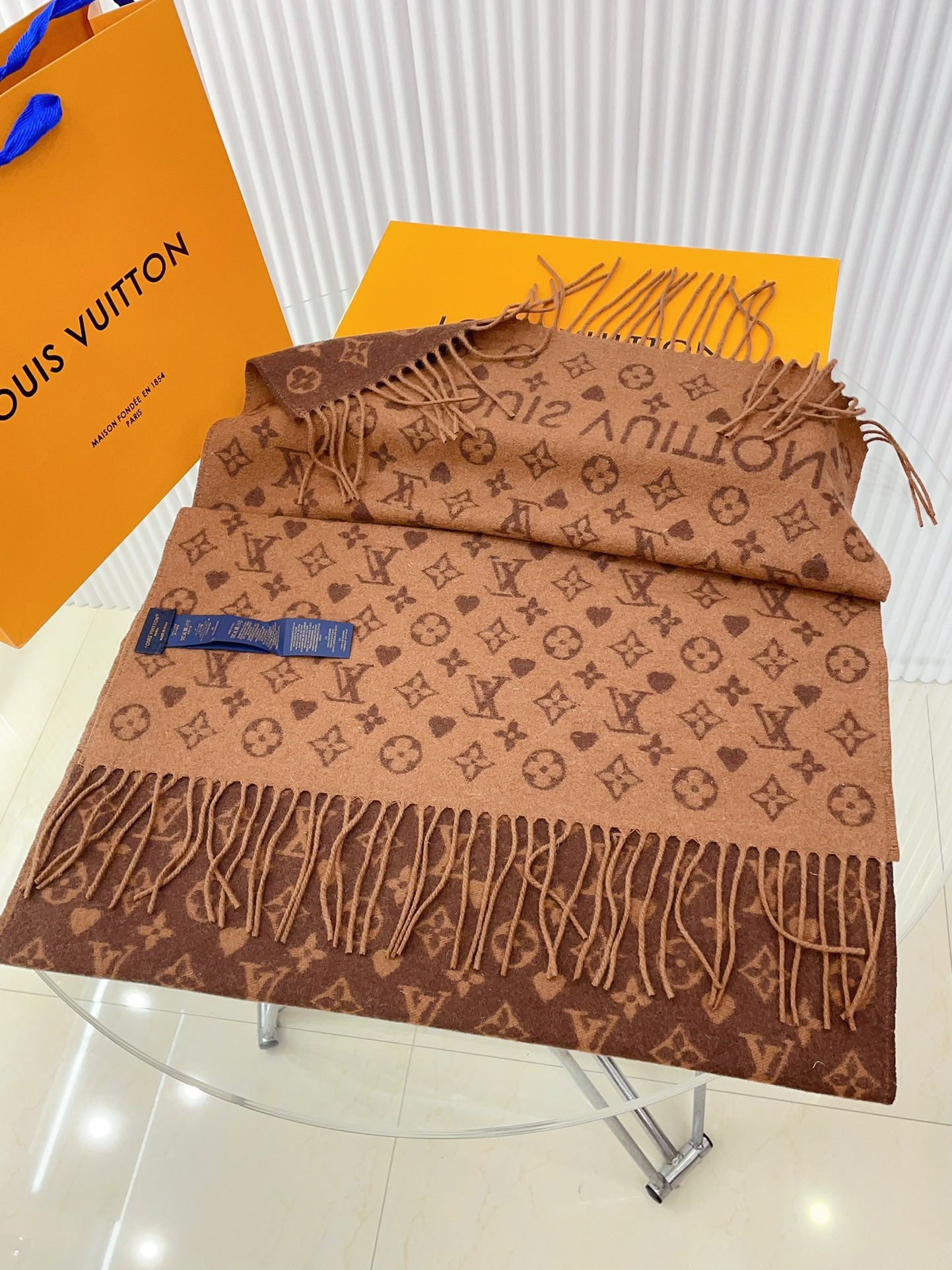 Louis Vuitton Monogram Classic Scarf in Brown Wool - Luxury Winter Accessory with Fringed Edges
