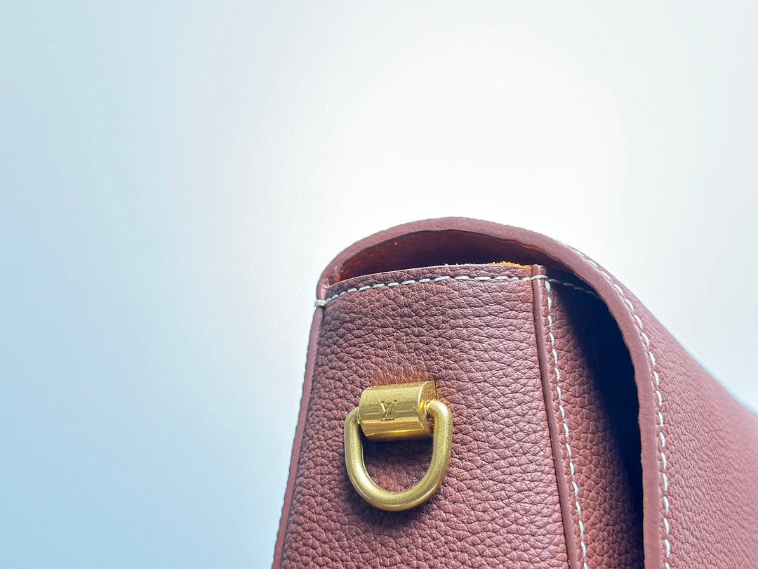 Louis Vuitton Twist One Handle Epi Leather Bag in Rose Poudre