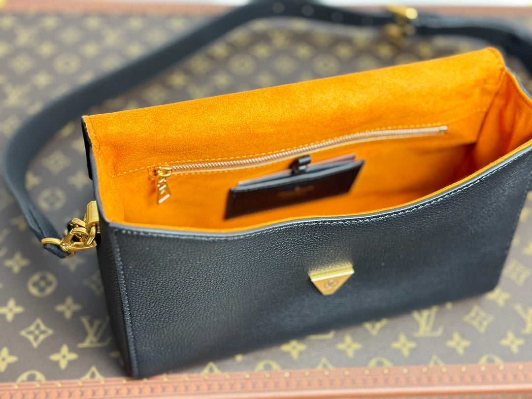 Elegant Black Leather Flap Shoulder Bag with Gold Twist Lock Clasp