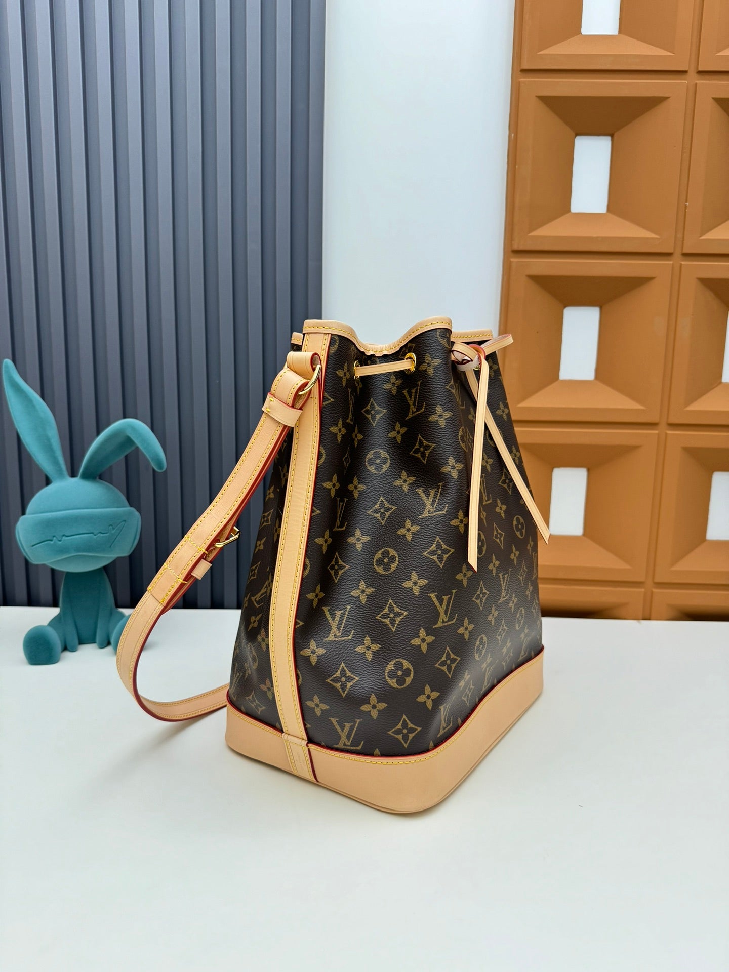 Louis Vuitton Monogram Canvas Noé Bucket Bag
